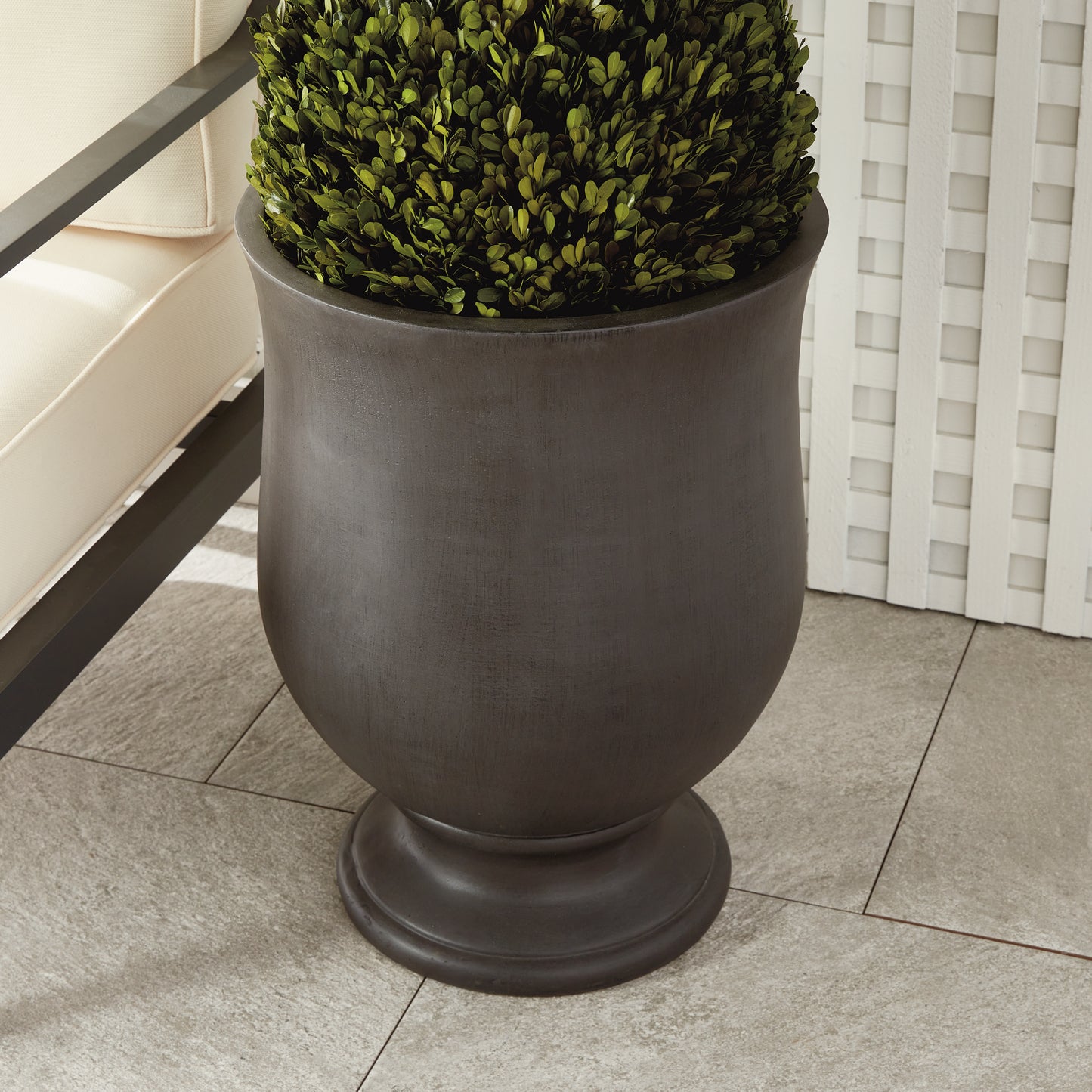 FibreClay Josie Round Footed Planter - 24"