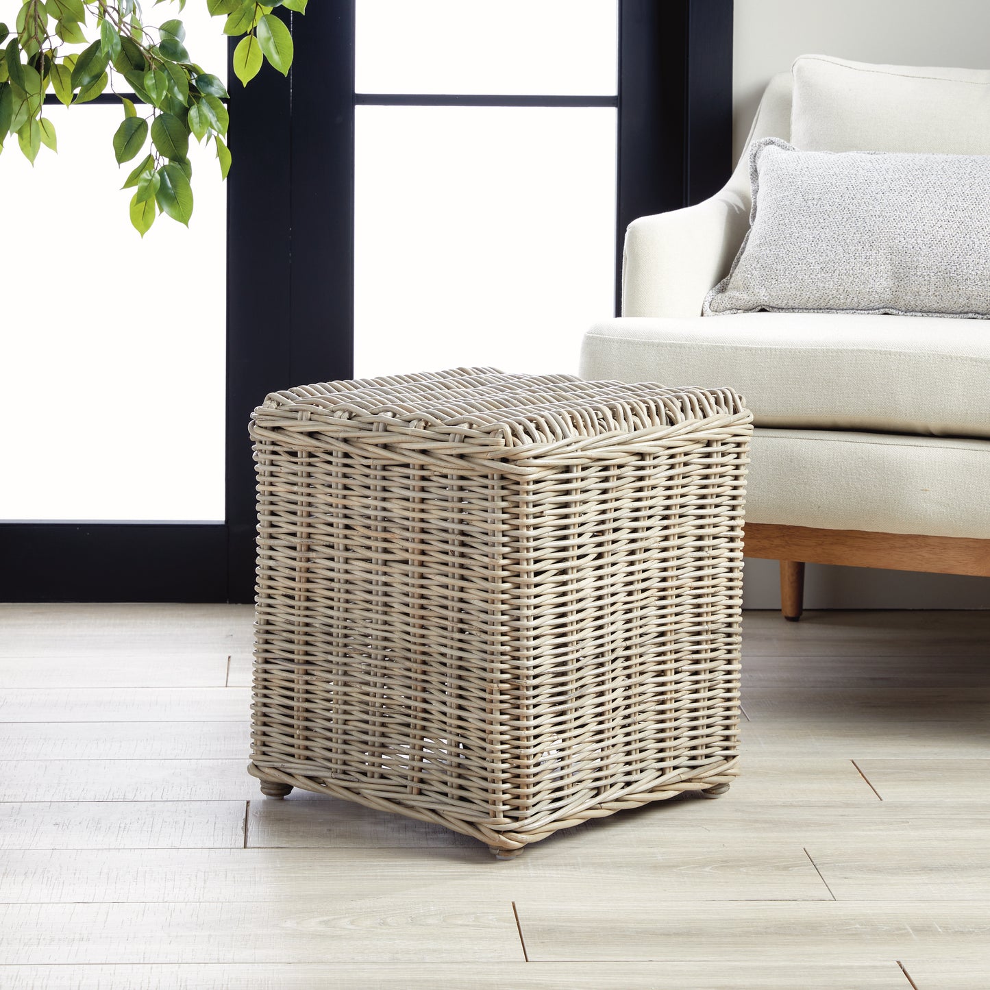 Davina Stool