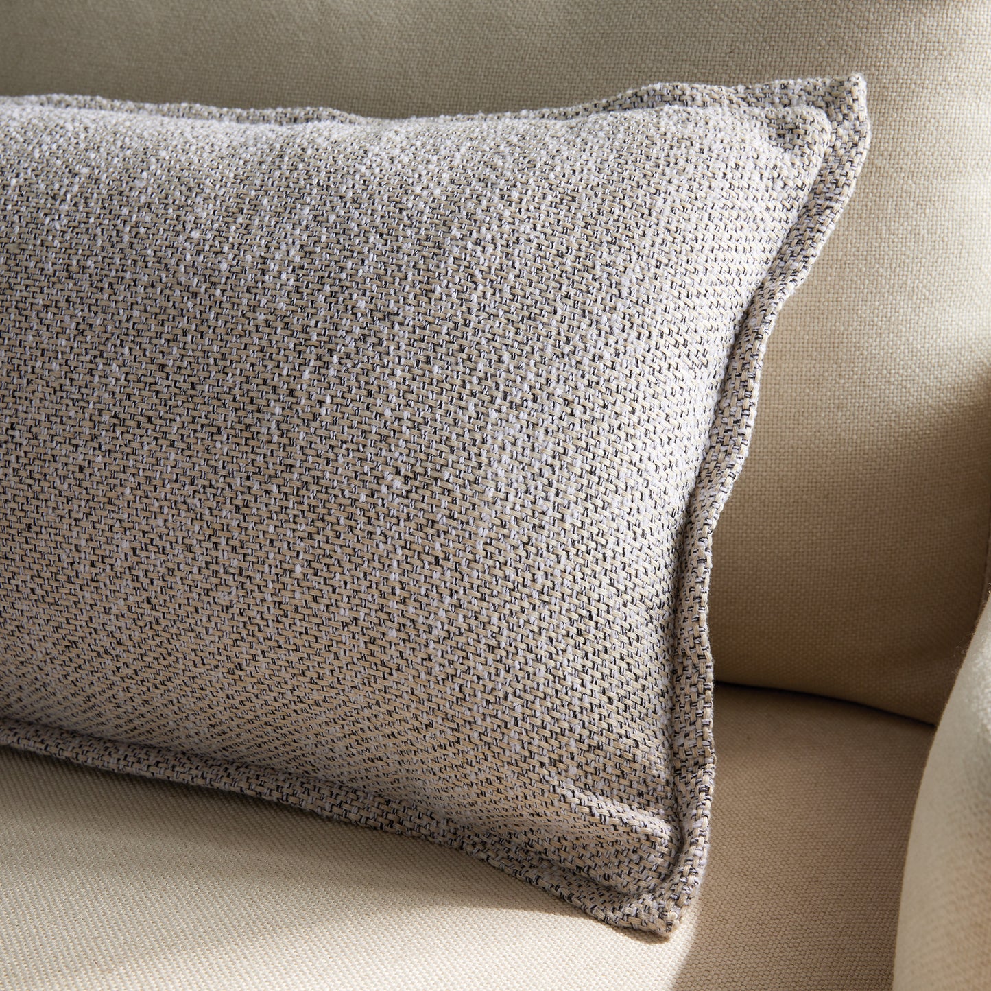 Versatile Lumbar Pillow for Indoor and Outdoor Use